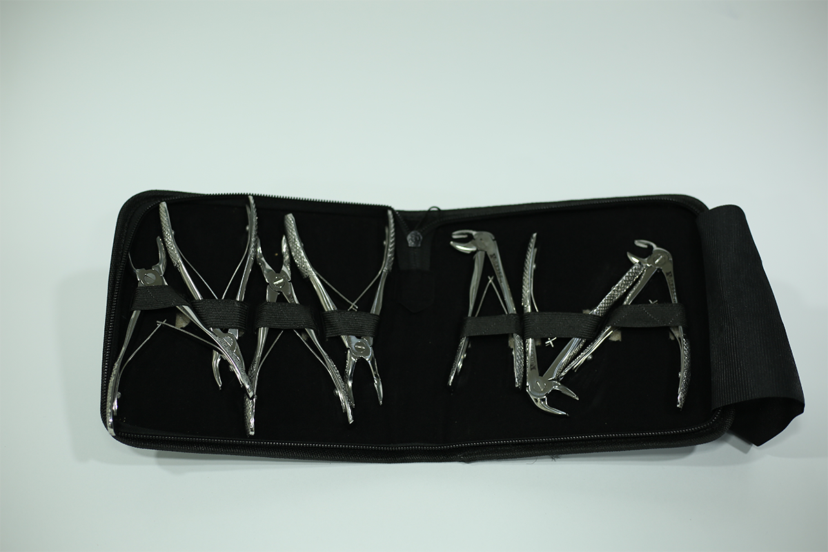 FORCEPS DENTAL SET FOR DECIDUOUS DENTS 7PCS